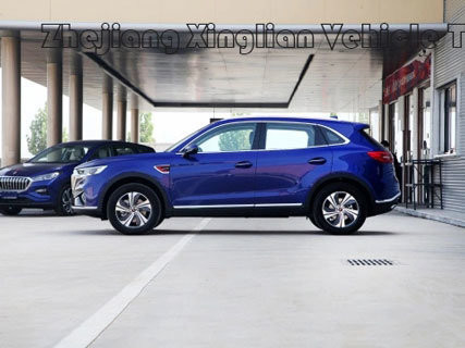 2023 Hongqi HS5 2.0t 185kw MID-Size SUV Gasoline Vehicle with Customization Capability