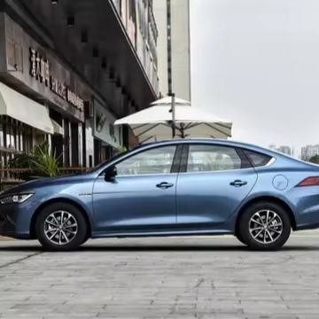 Closed 2024 Byd Qin Plus Dm-I Phev Energy Automobile Dm-I 55km 120km Lead Surpass Exellence Edition Hybrid Phev Car