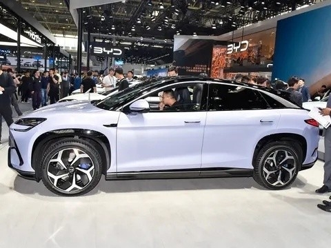 2024 Byd Sea Lion 07 Closed 5-Door 5-Seater SUV with 610km Range and 80.64kwh Battery