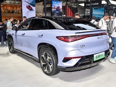 Byd Sea Lion 07 EV 2024 610km 550km Long Range 225km/H High Speed FWD Compact SUV Dual Motors