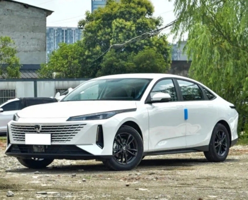 Super Size Chang an Uni-K 2.0 T 4 Wd Auto Gas Vehicle Gas Car EV Car Displacement 2.0-2.6L