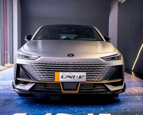 Sedan UNI-K Hot Energy Chinese Auto by Chang prime an 5 Seaters Electric Vehicle