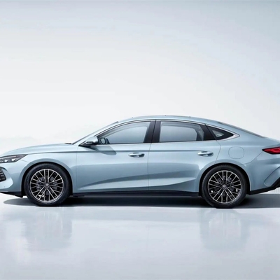 Electric Rear Window 2024 Byd Qin L Midsize Sedan with 120km Range and 4830X1875X1495mm