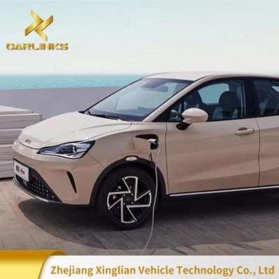 2420mm Wheelbase 2024 Nezha Aya 401lite Small SUV Long Range Energy Vehicle  Car